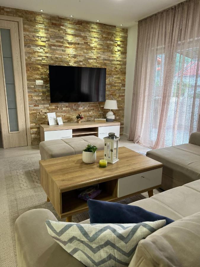 Apartman Mak Mostar Esterno foto